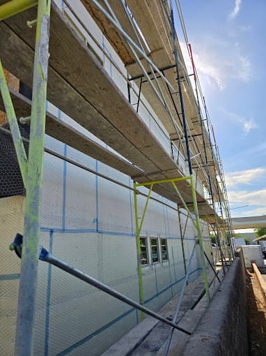 Metal roofing installation on commercial building in Phoenix Arizona